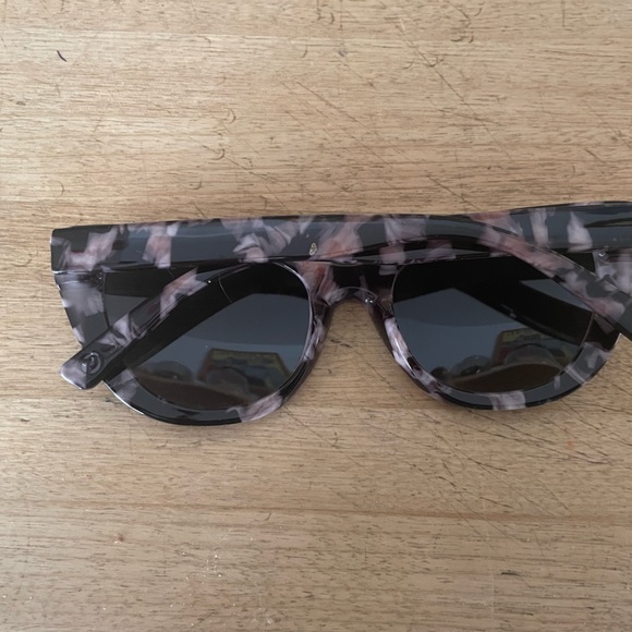 Polarized tortoise type sunglasses Rio style in fantastic shape like new - Picture 2 of 4